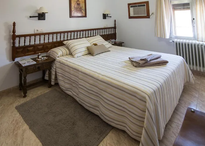 Hostal Alba TarutaHotel Rural